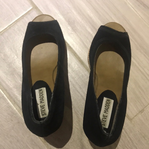 Steve Madden Black Suede Wedges - Picture 2 of 8